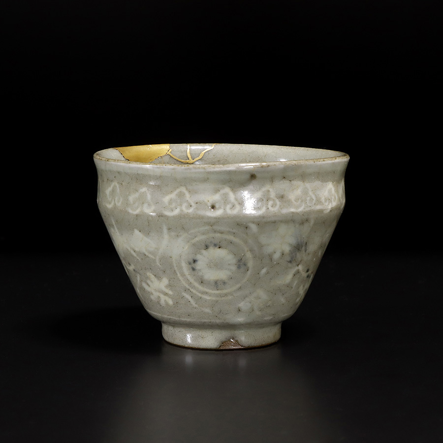 ☆いい楽☆高麗青磁写し白黒象嵌雲鶴菊花文盃 明治～